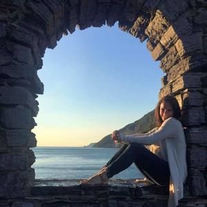 Meet your Posher, Jenna